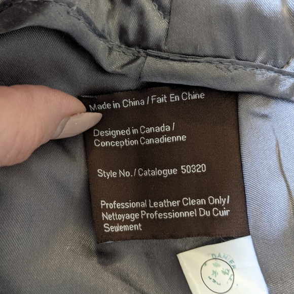 Danier Leather Jacket. Vintage 90s. - Picture 6 of 12